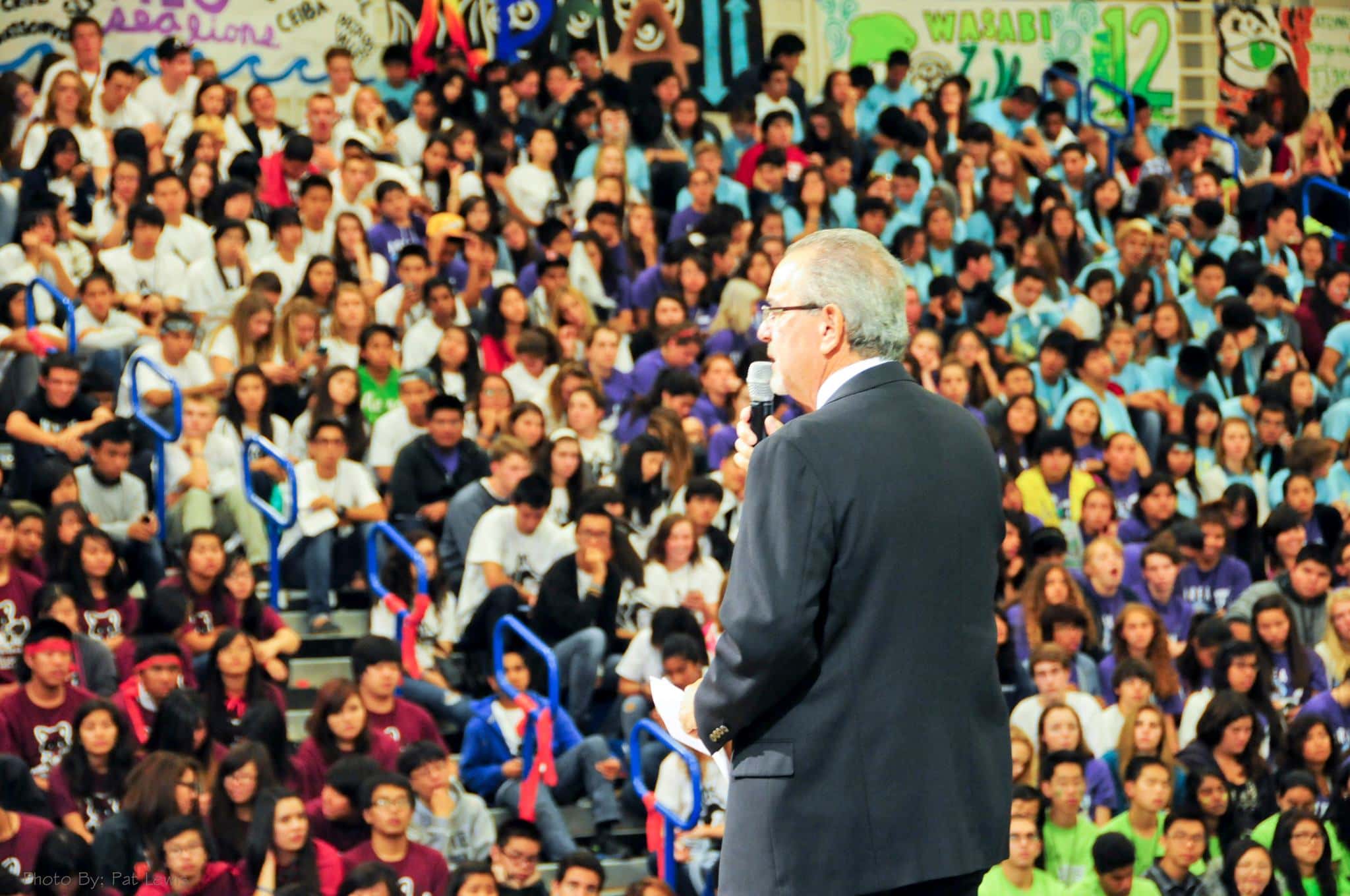 Scott H. Silverman speaking to a large crowd